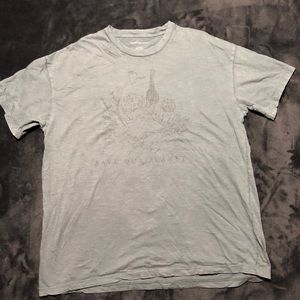 American Eagle graphic tee